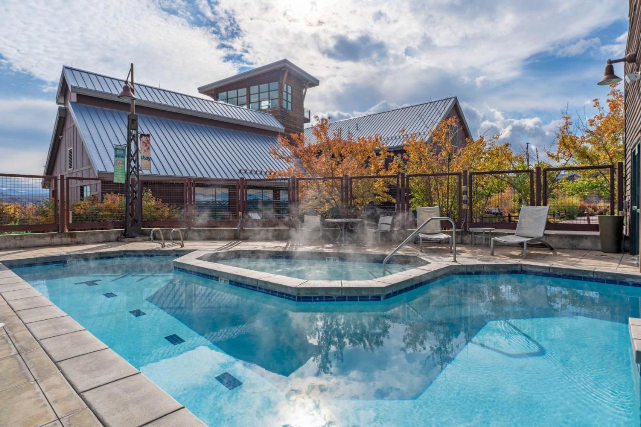 Newpark Resort Парк Сити Екстериор снимка